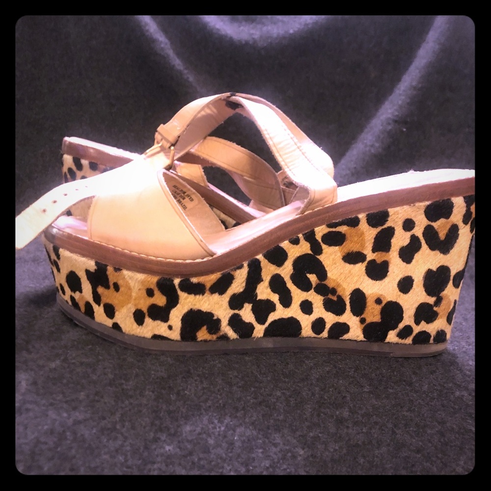Platform sandals